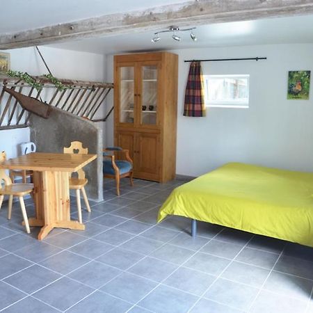 La Petite Ferme Bed & Breakfast Mazé Eksteriør bilde