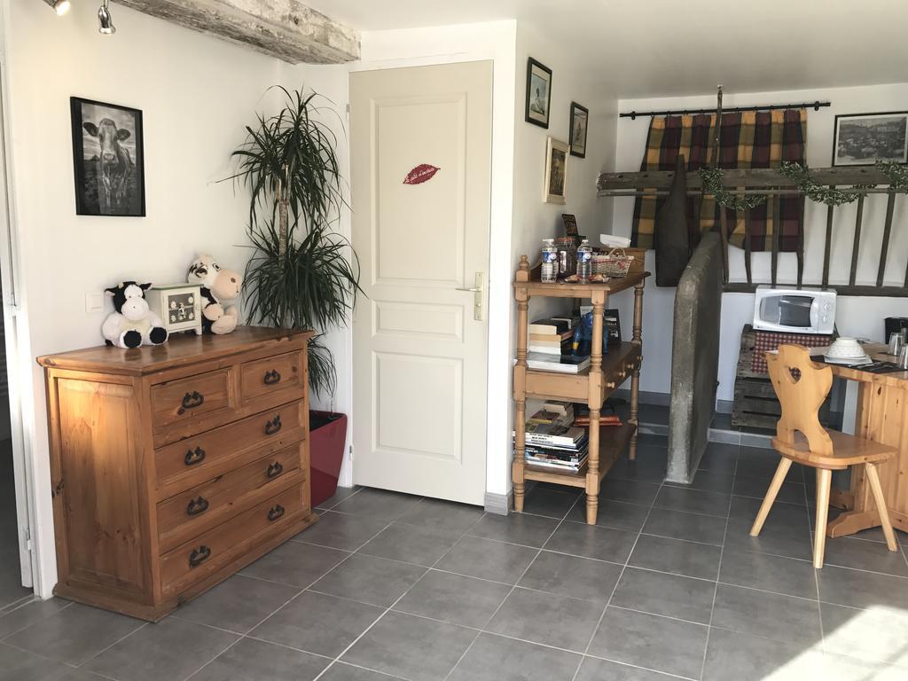 La Petite Ferme Bed & Breakfast Mazé Eksteriør bilde